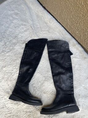 Franco Sarto Classic Women's Black Knee-High Leather Boots Size 6